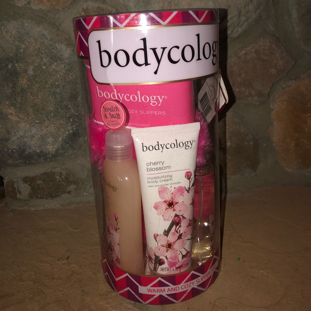 Bodycology Gift Set - Picture 2 of 5
